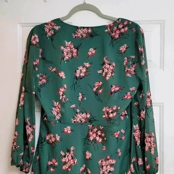 Madewell Marguerite Dress in Butterfly Garden Print - Picture 9 of 13